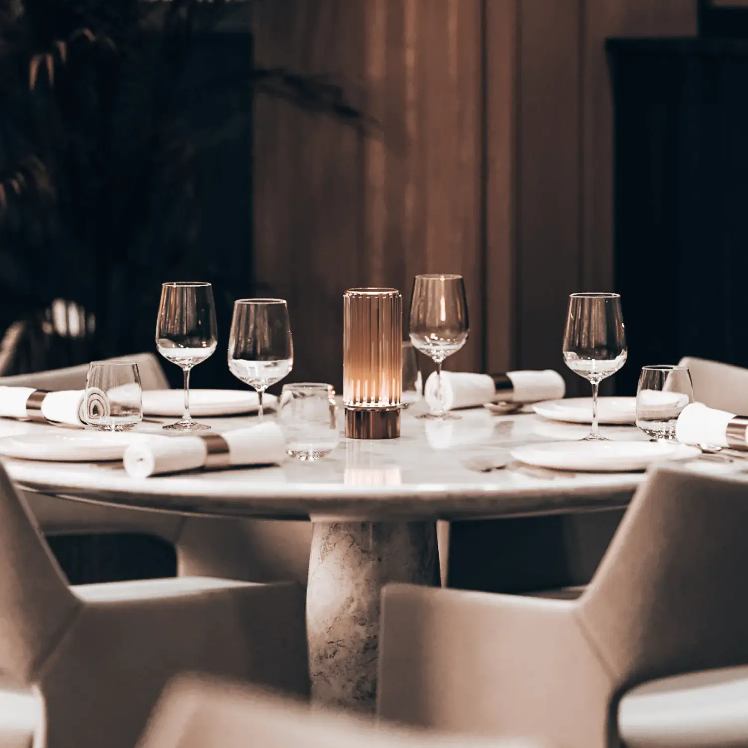 Avenue Rechargeable Table Lamp